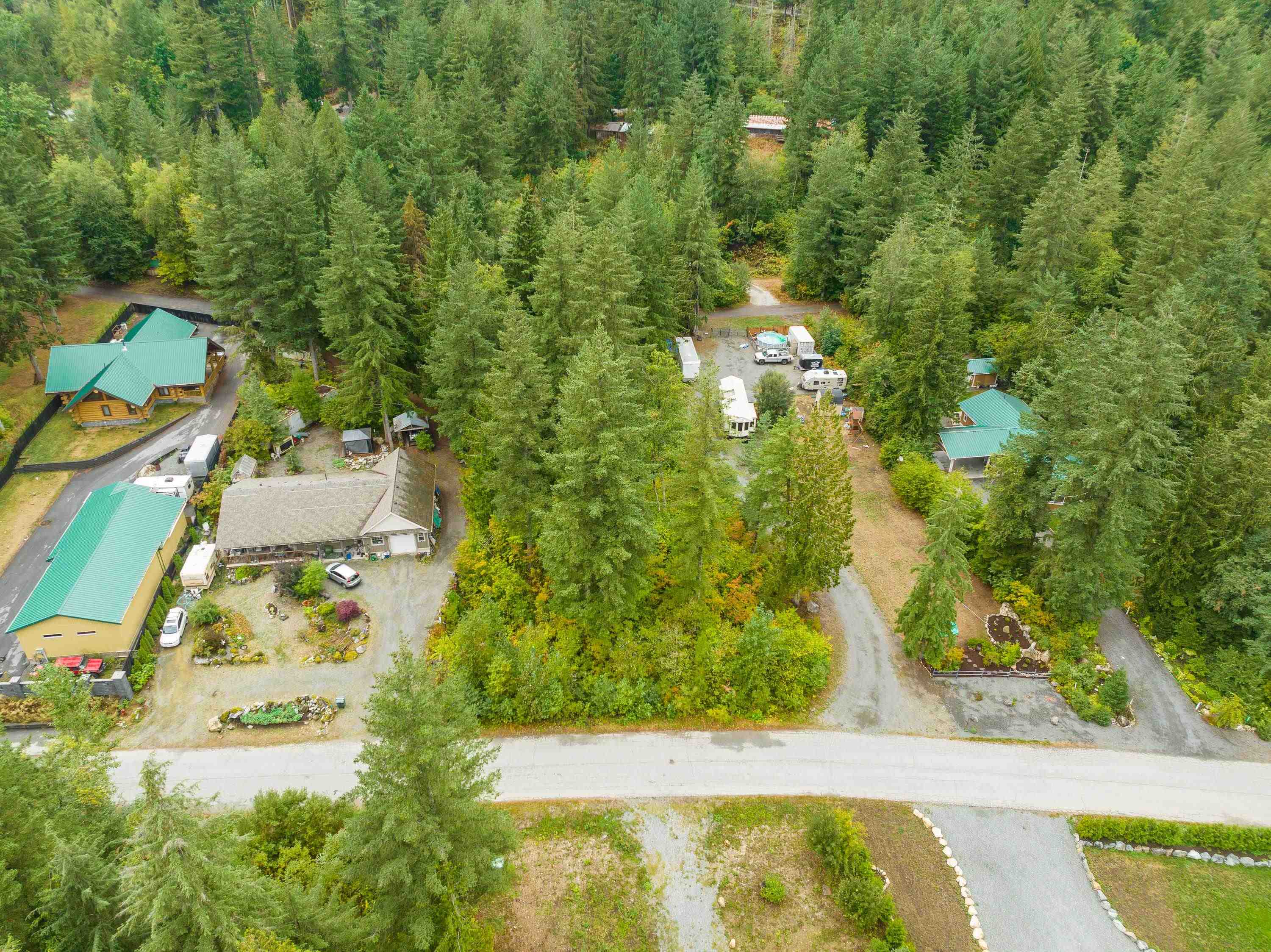26501 Reynolds Road, Hope, BC, V0X 1L3 - 3