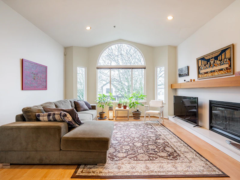 2012 Venables Street, Vancouver BC V5L 2J2