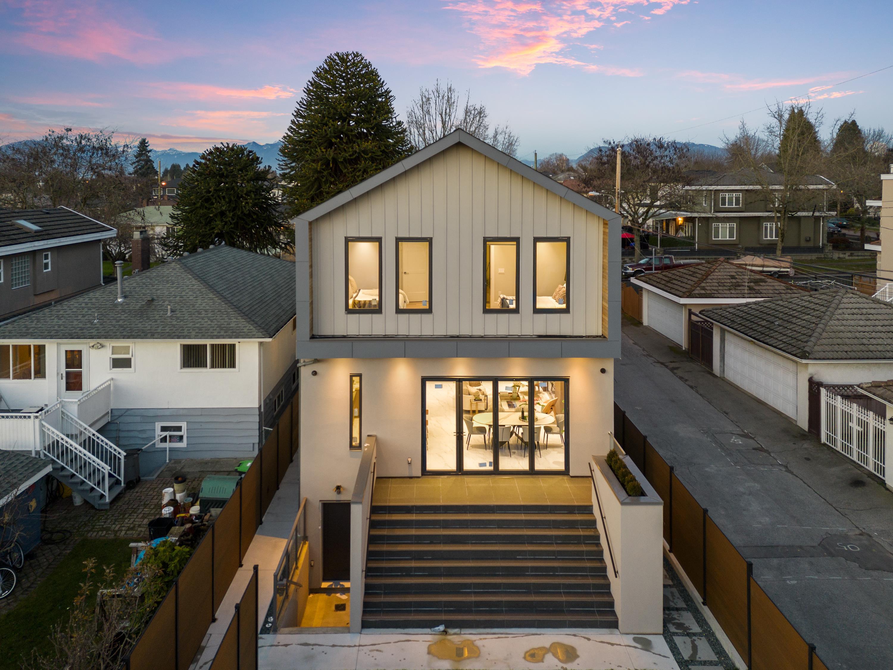 3282 E 53rd Avenue, Vancouver, BC, V5S 1W7