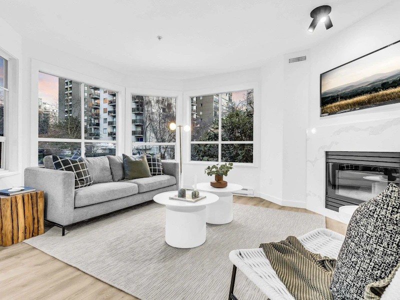 201 - 1005 Broughton Street, Vancouver BC V6G 2A7