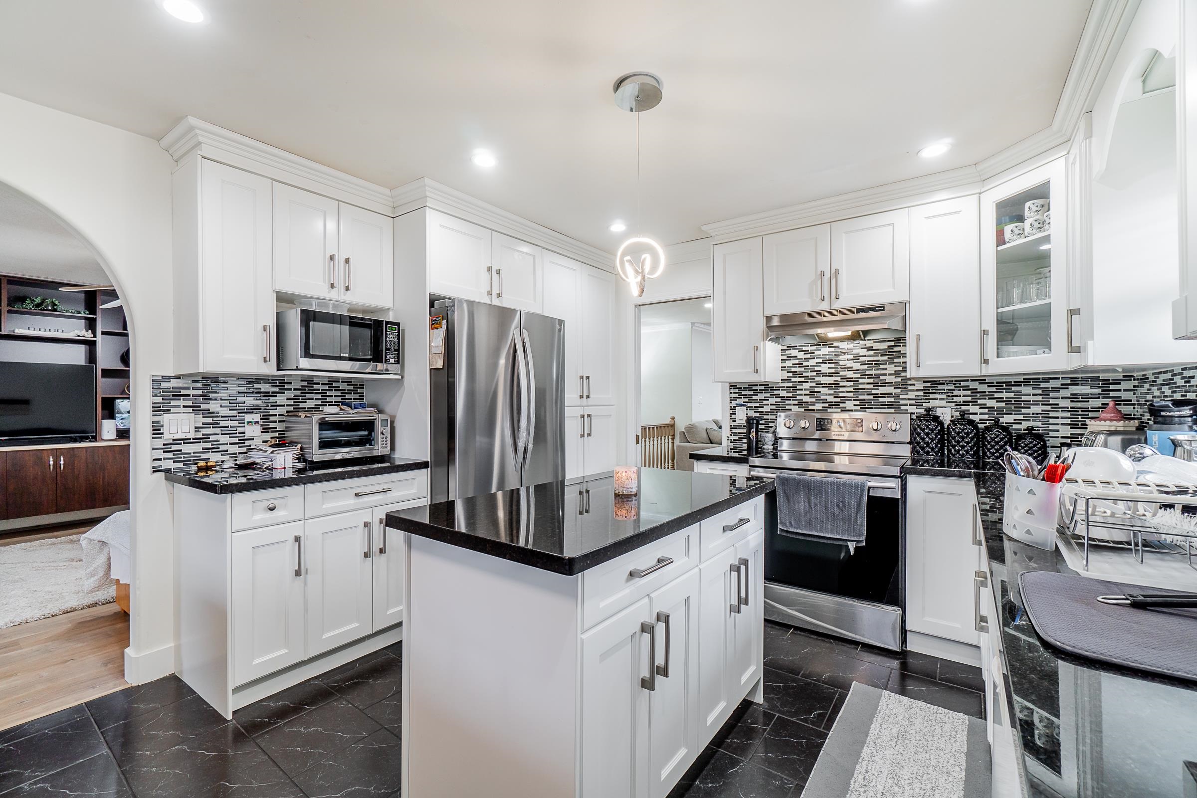13761 91 Avenue, Surrey, BC, V3V 7Y5 - 8