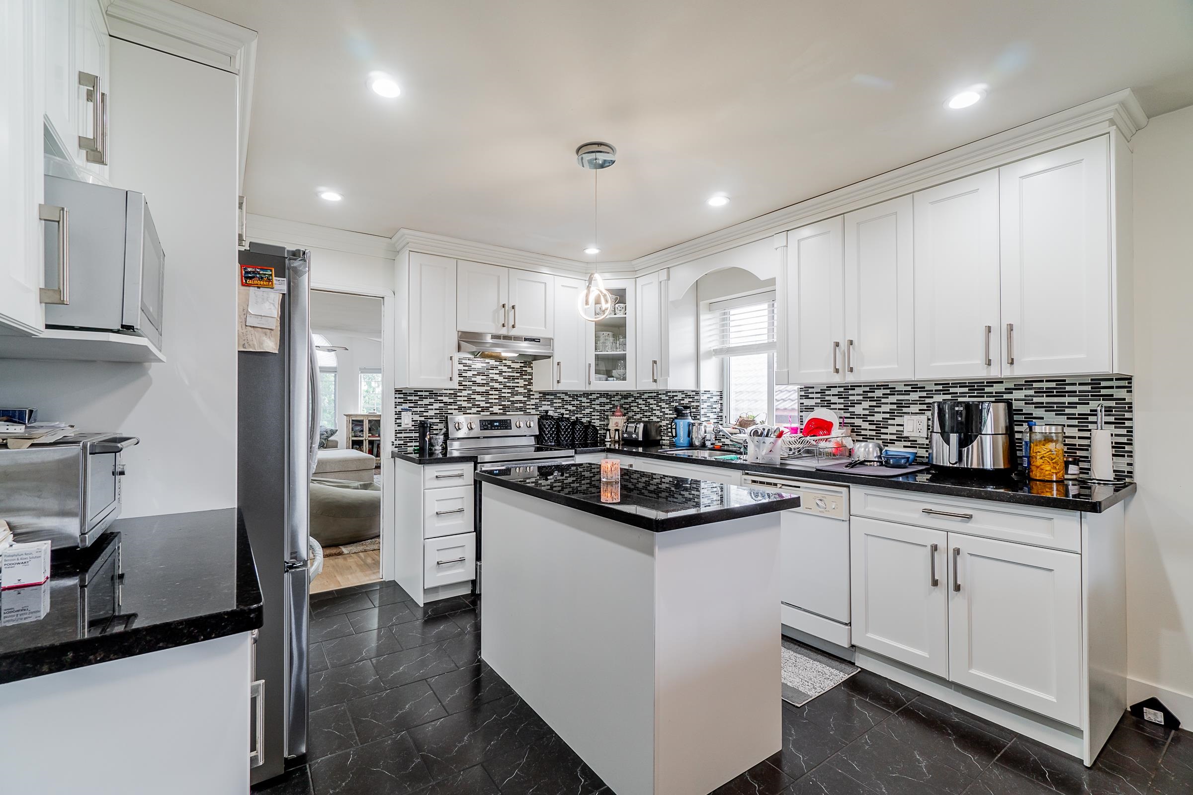 13761 91 Avenue, Surrey, BC, V3V 7Y5 - 9