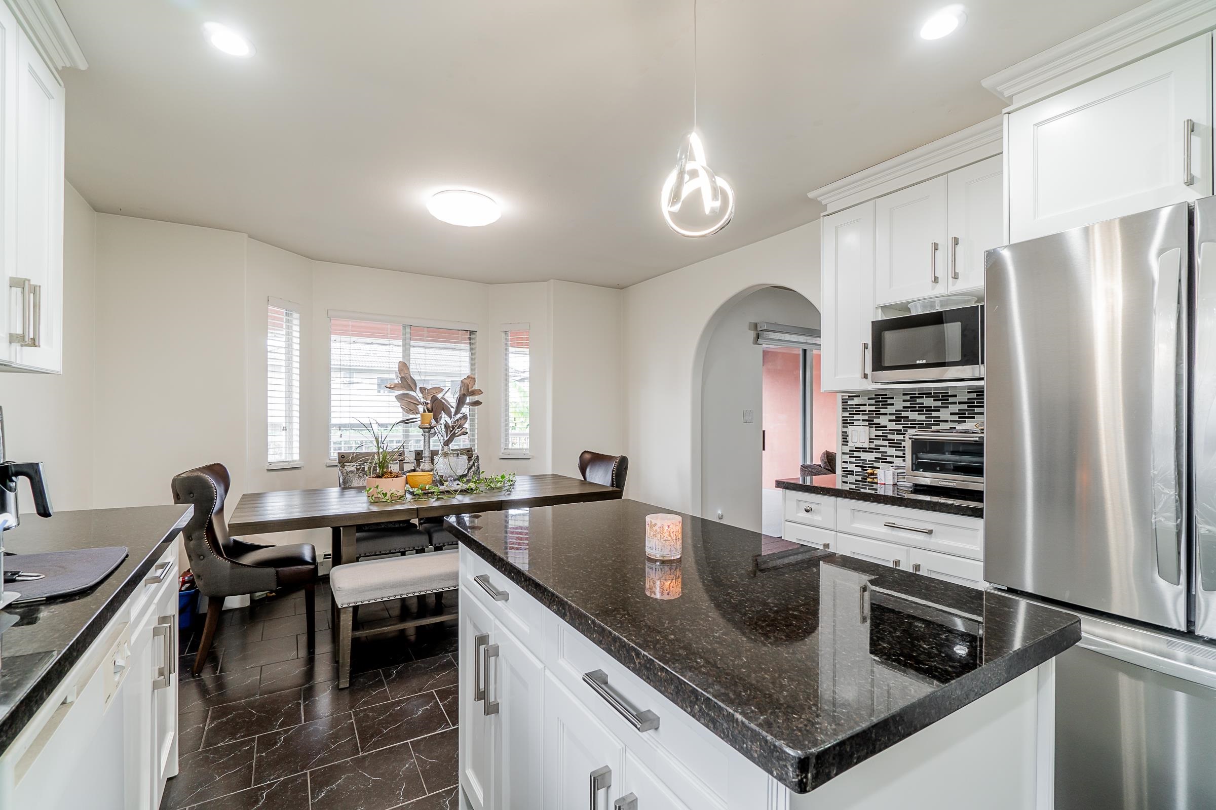 13761 91 Avenue, Surrey, BC, V3V 7Y5 - 12
