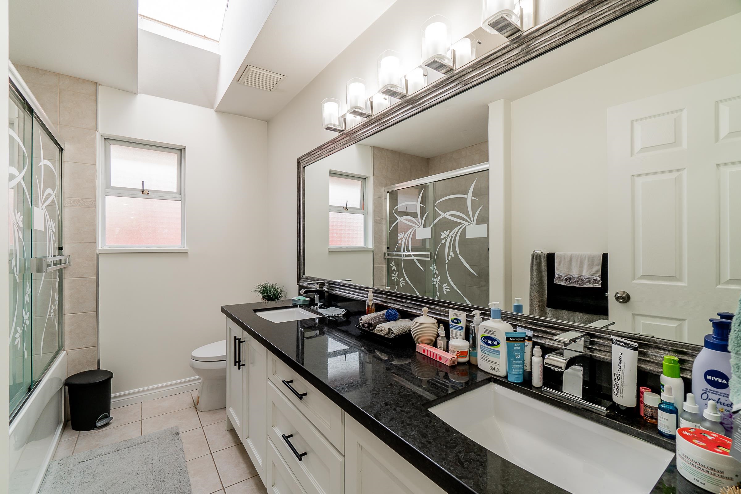 13761 91 Avenue, Surrey, BC, V3V 7Y5 - 15