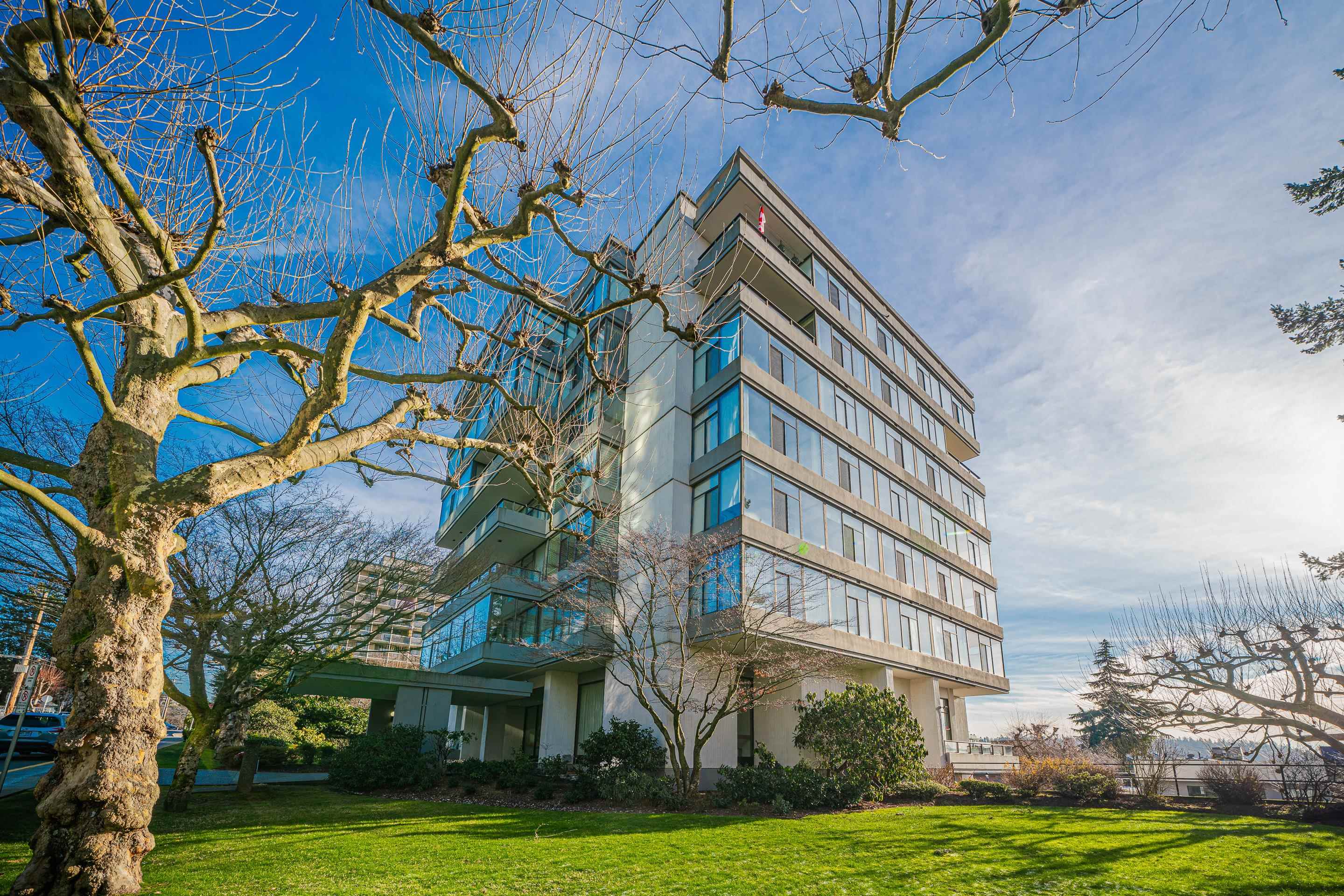 402-1420 Duchess Avenue, West Vancouver, BC, V7T 1H8