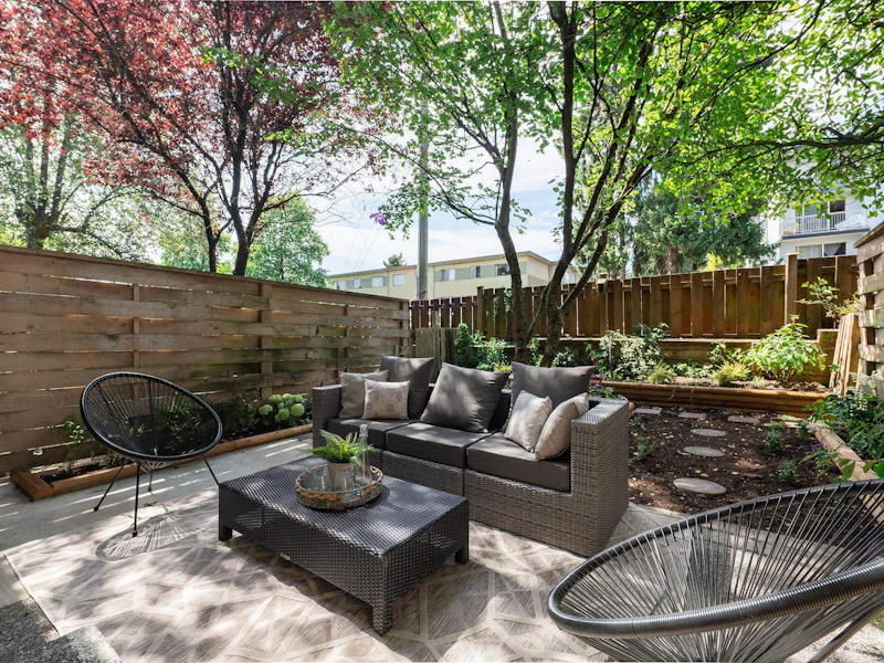 7454 13th Avenue, Burnaby BC V3N 4K4