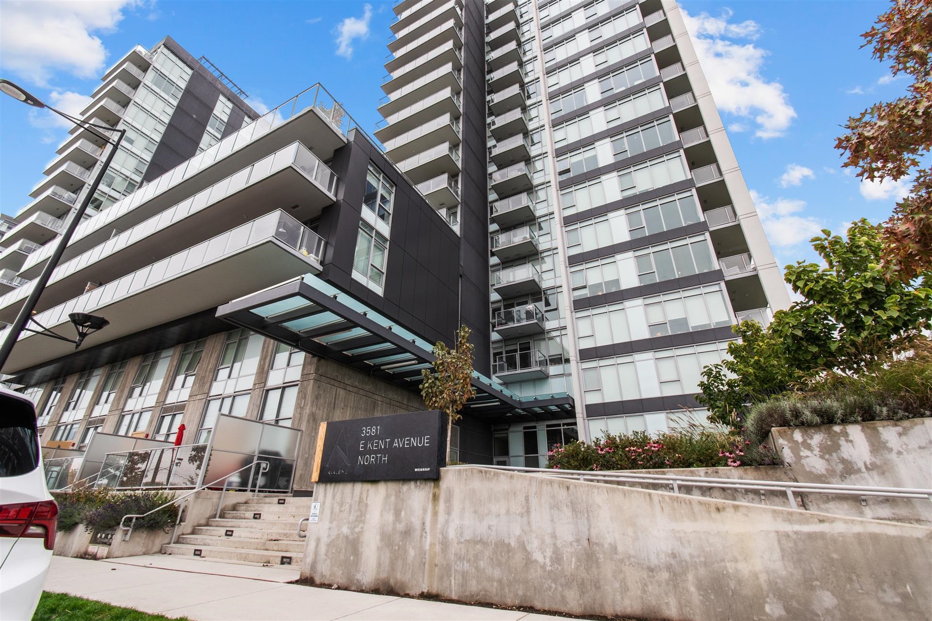 1502-3581 E Kent Avenue North, Vancouver, BC, V5S 0H6
