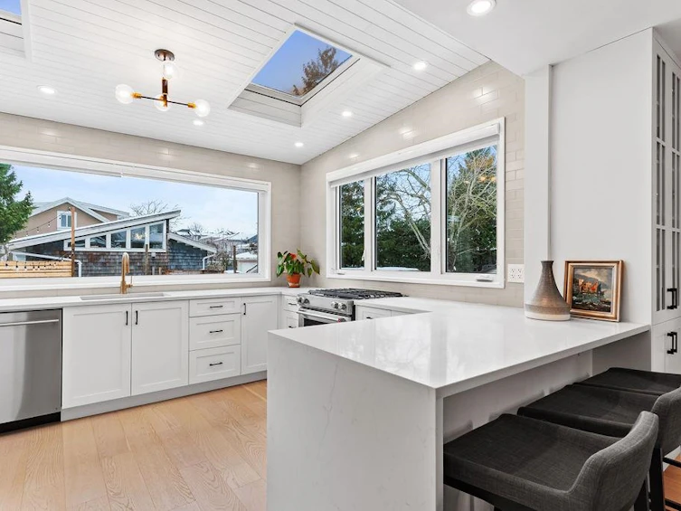 4151 Windsor Street, Vancouver, BC, V5V 4P2