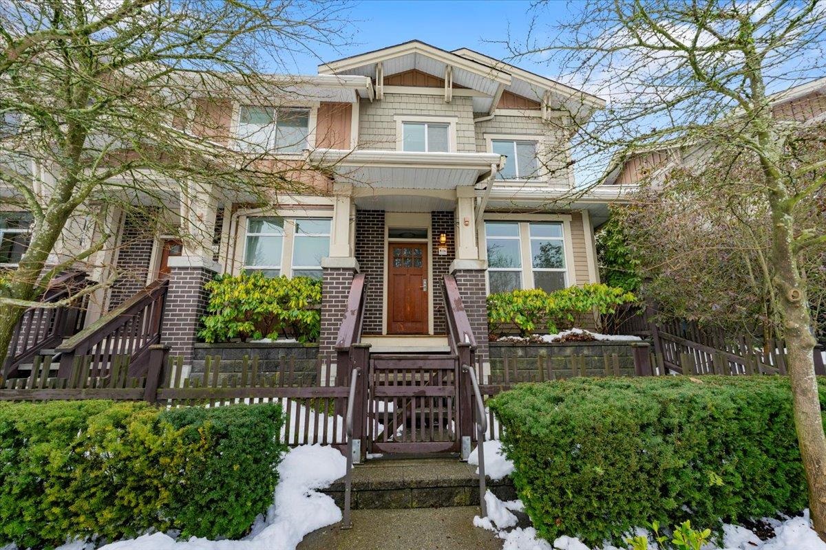 6-5661 Irmin Street, Burnaby, BC, V5J 0C5