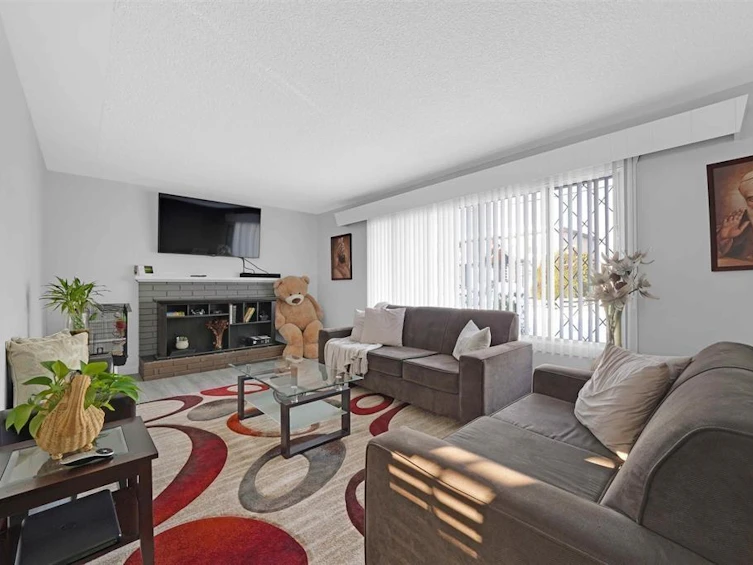32064 Joyce Avenue, Abbotsford, BC, V2T 1B7