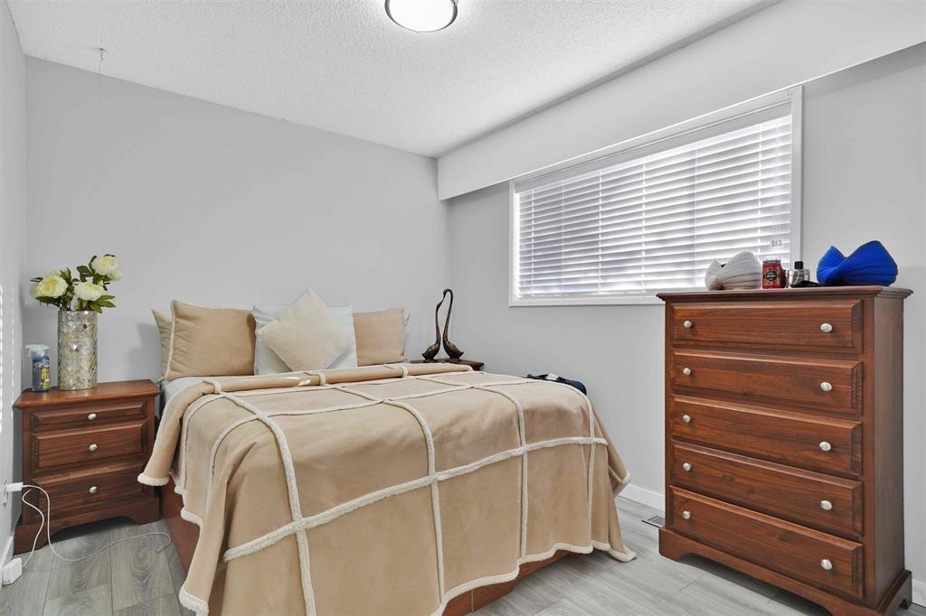 32064 Joyce Avenue, Abbotsford, BC, V2T 1B7 - 3
