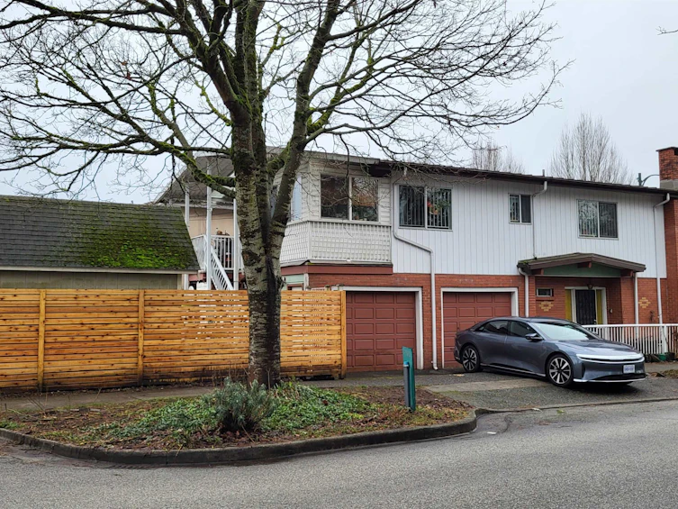202 E 37th Avenue, Vancouver, BC, V5W 1E6 - 3