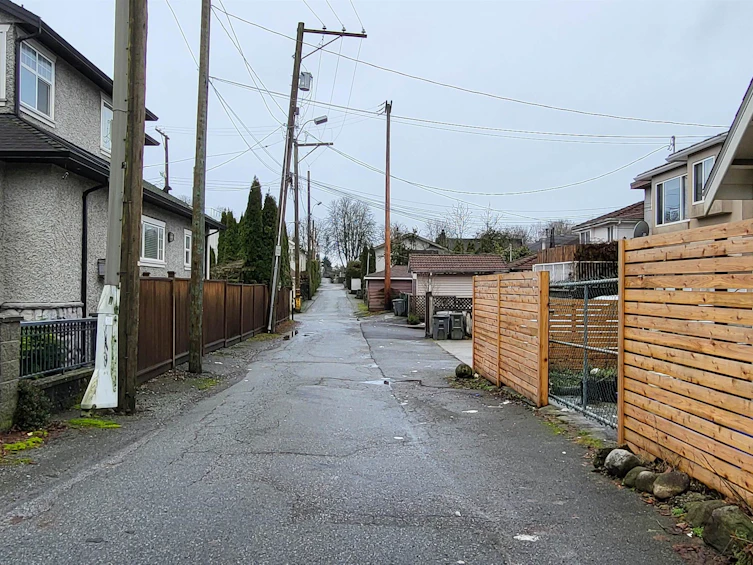 202 E 37th Avenue, Vancouver, BC, V5W 1E6 - 9
