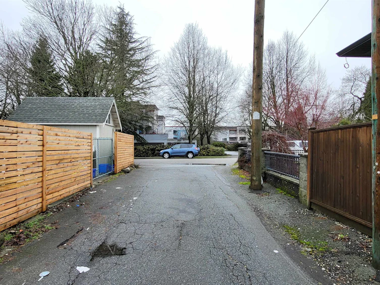 202 E 37th Avenue, Vancouver, BC, V5W 1E6 - 11