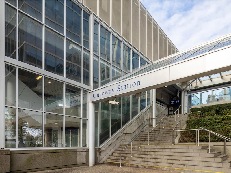 611 - 10777 University Drive, Surrey BC V3T 0E6