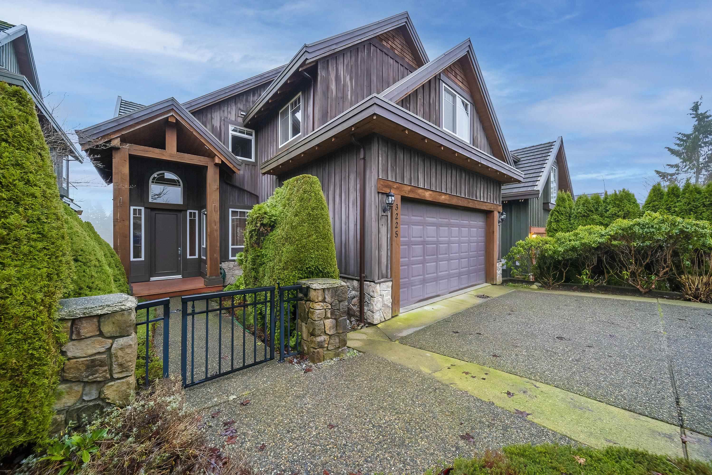 3225 Chartwell Lane, Coquitlam, BC, V3E 3N1