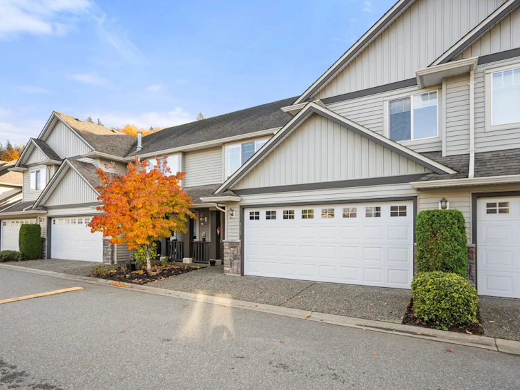 125-46360 Valleyview Road, Chilliwack, BC, V2R 5L7