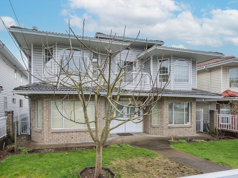 7252 17th Avenue, Burnaby BC V3N 1K9