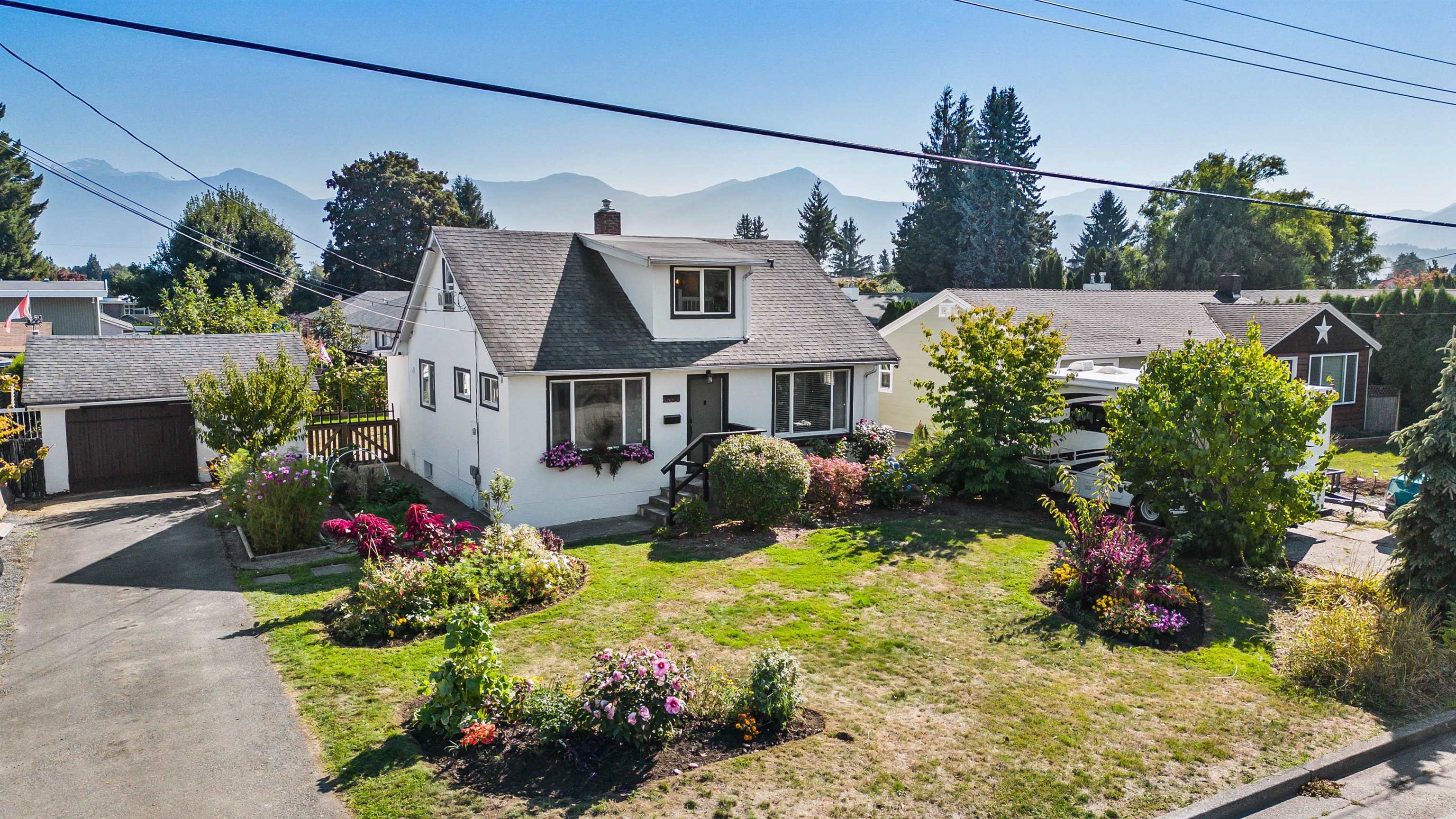9356 Woodbine Street, Chilliwack, BC, V2P 5S7