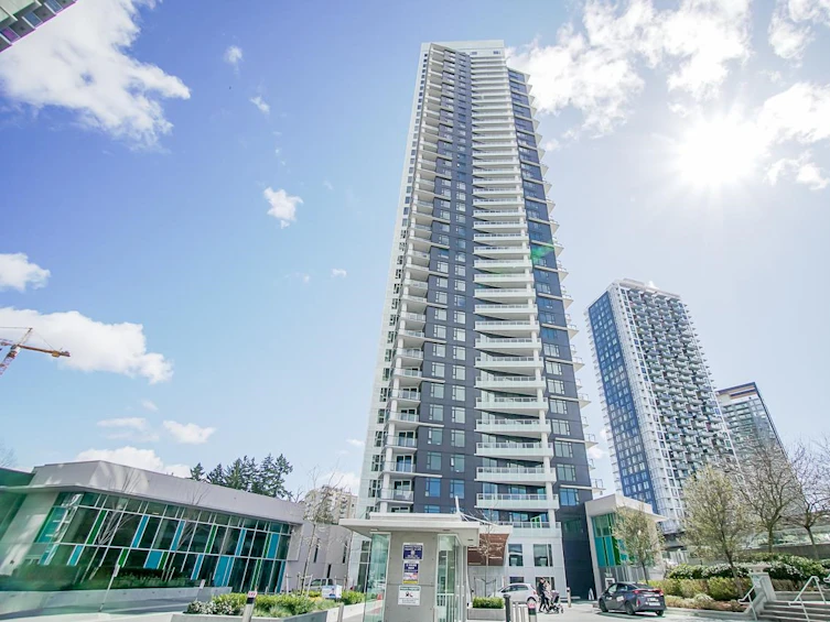 1001-9887 Whalley, Surrey, BC, V3T 0P4