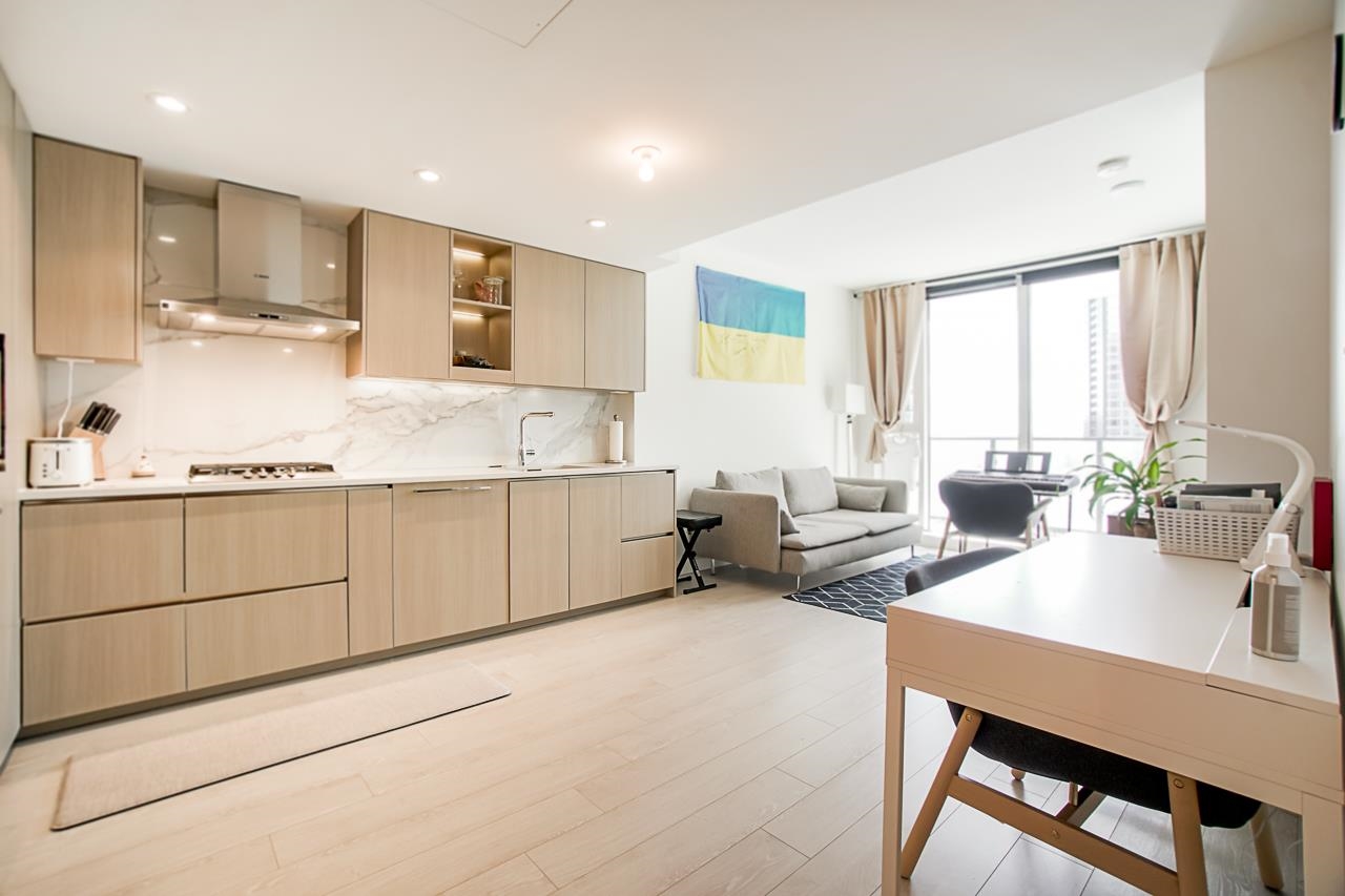 1001-9887 Whalley, Surrey, BC, V3T 0P4 - 17