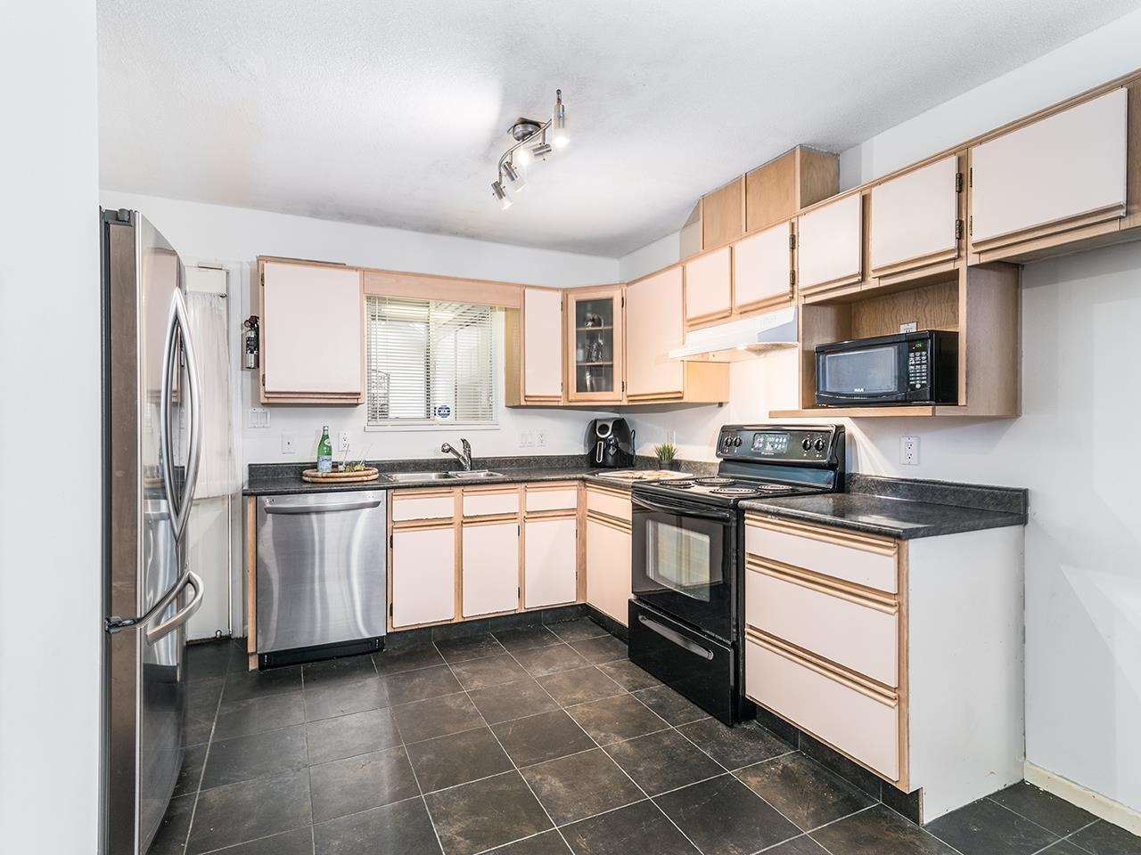 222-7837 120a Street, Surrey, BC, V3W 0W9 - 16