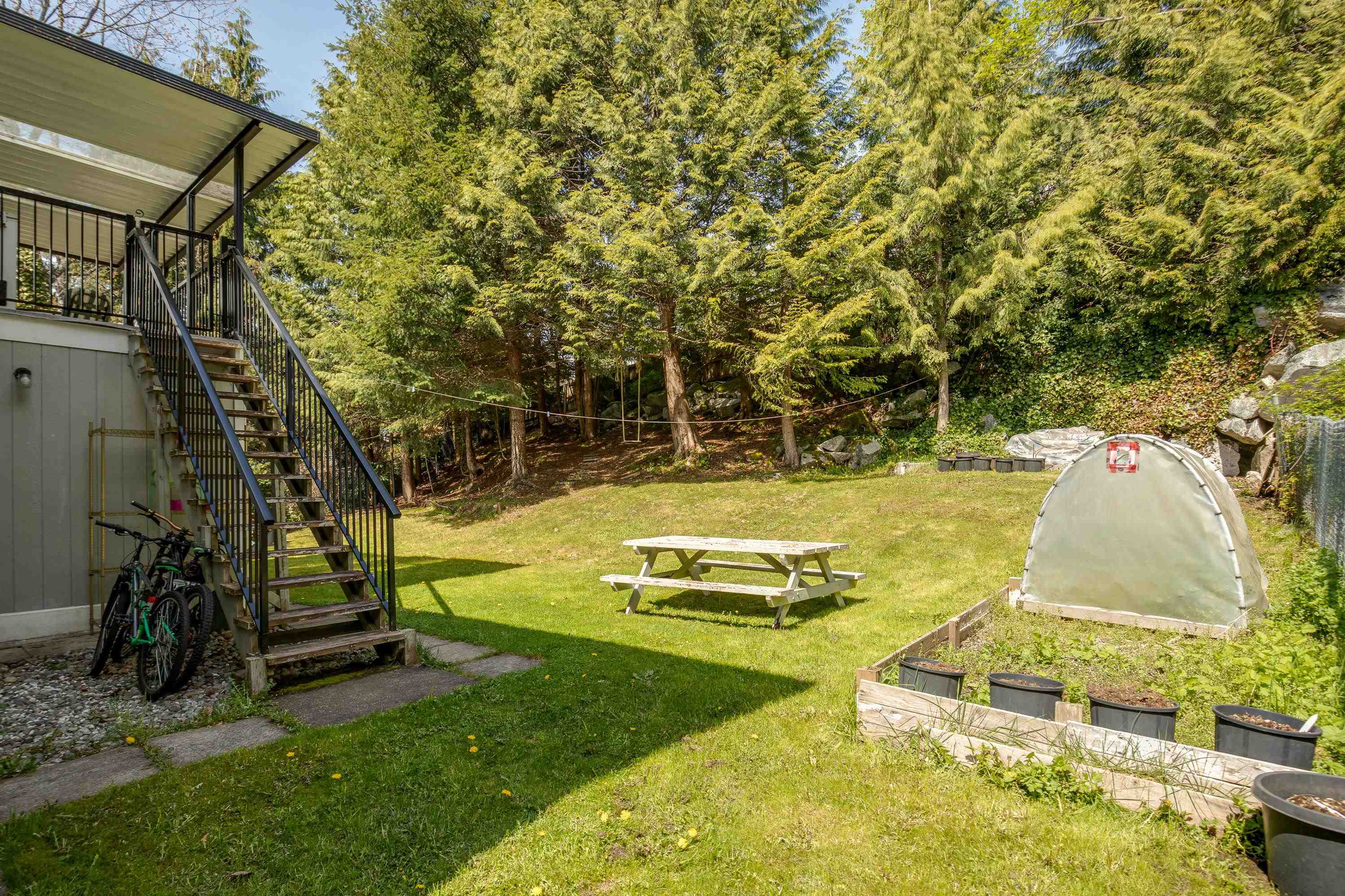 40756 Peebles Place, Squamish, BC, V0N 1T0 - 32