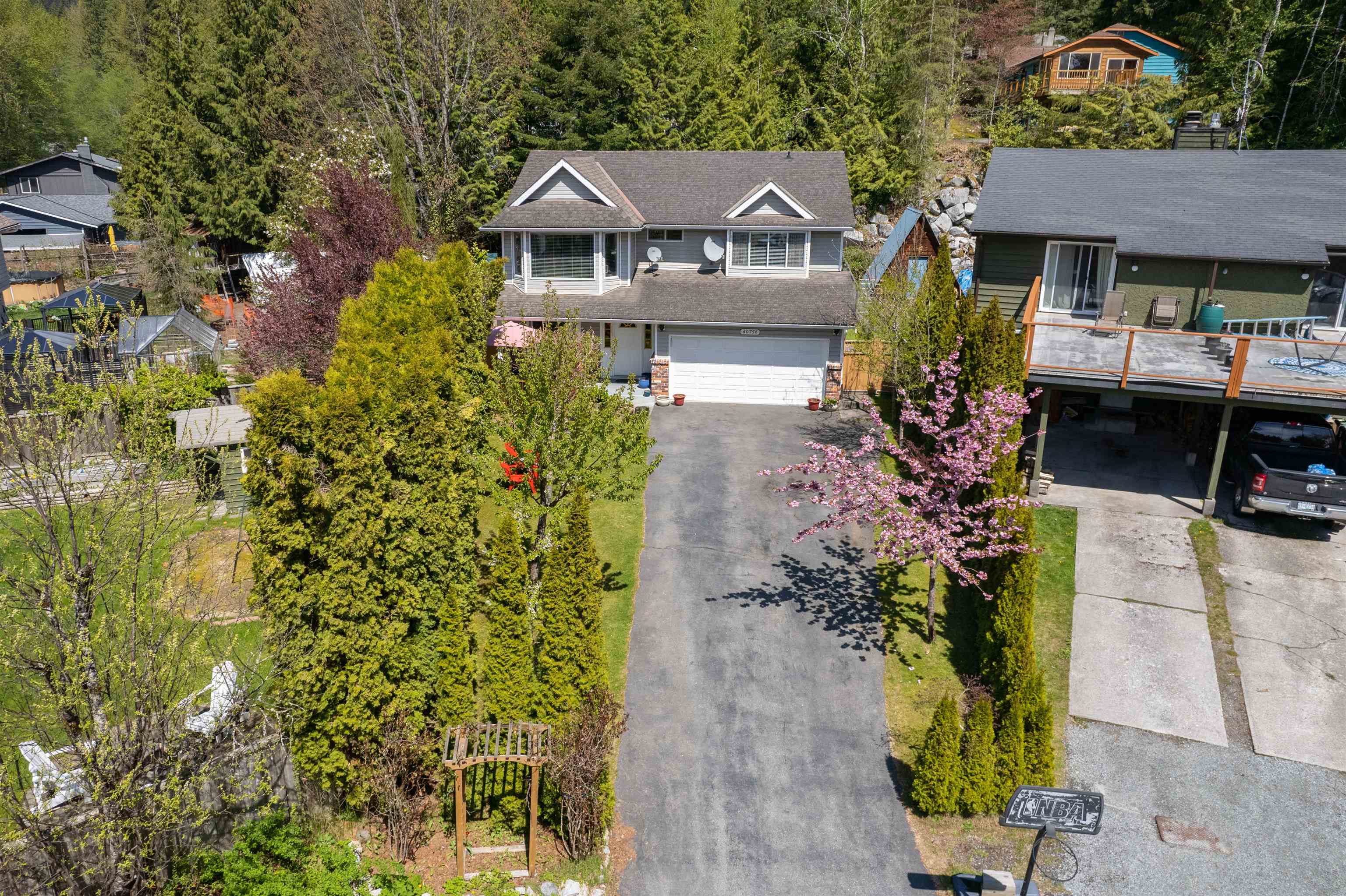 40756 Peebles Place, Squamish, BC, V0N 1T0 - 40
