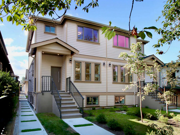 2394 E 38th Street, Vancouver, BC, V7M 1C5