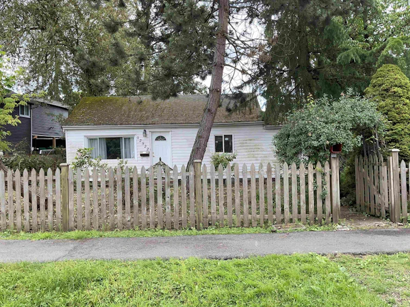 12522 114th Avenue, Surrey BC V3V 3N7