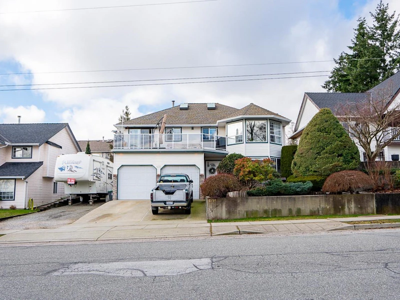 6051 190th Street, Surrey BC V3S 8A4