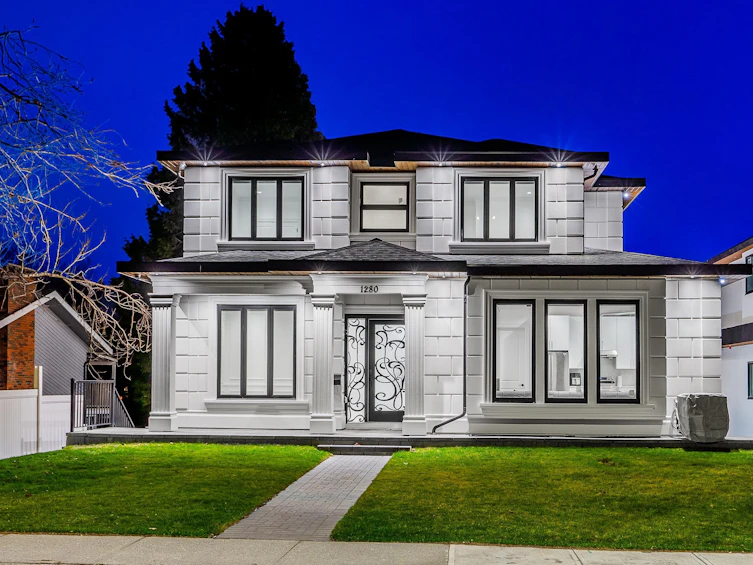 1280 160 Street, Surrey, BC, V4N 3G3