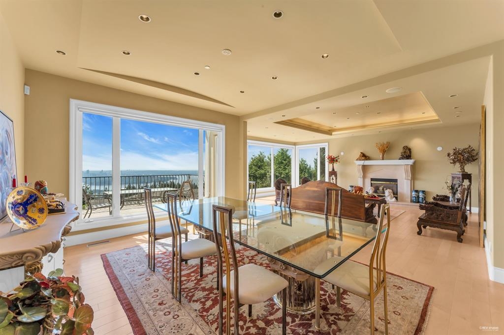 1528 Errigal Place, West Vancouver, BC, V7S 3H1 - 2