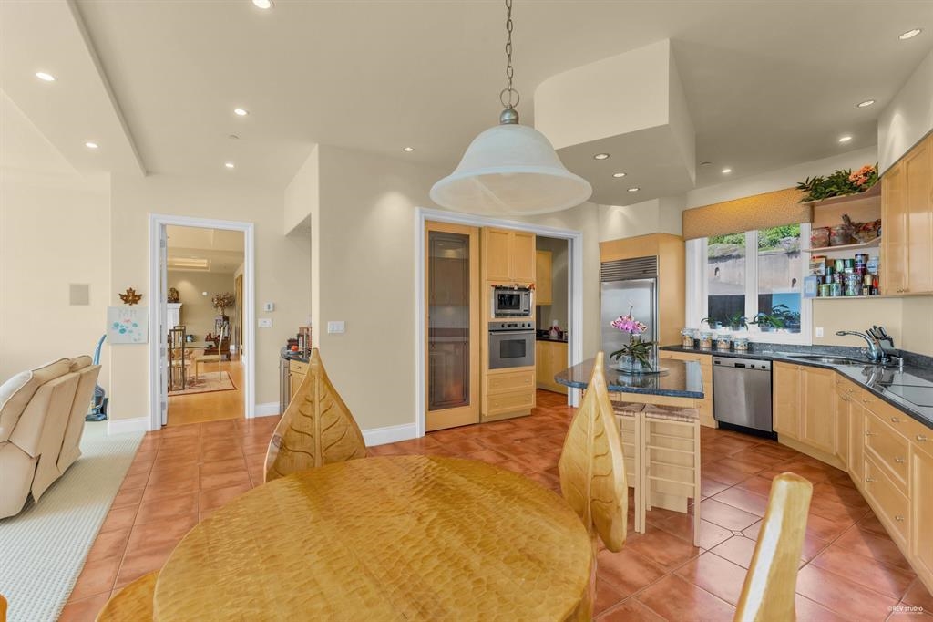 1528 Errigal Place, West Vancouver, BC, V7S 3H1 - 14