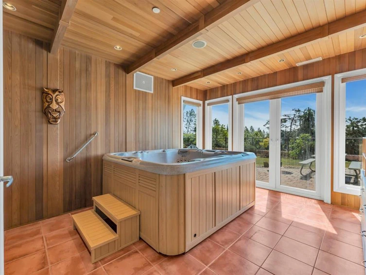 1528 Errigal Place, West Vancouver, BC, V7S 3H1 - 32