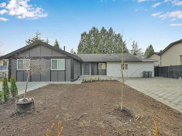 12986 68 Avenue, Surrey, BC, V3W 6J1