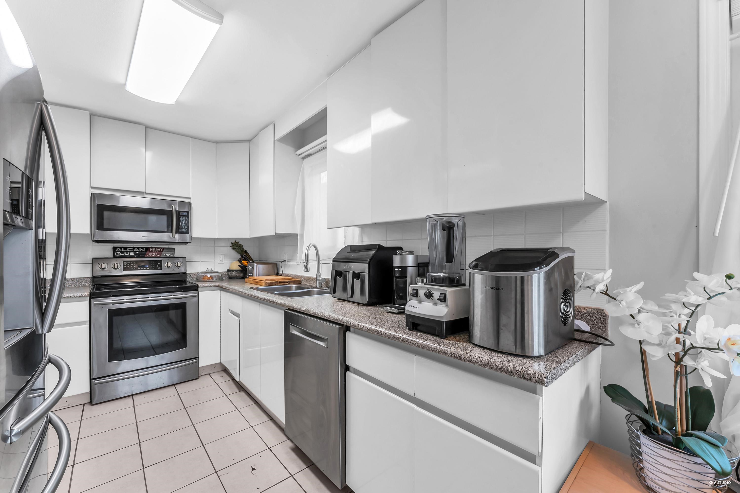 2808 Horley Street, Vancouver, BC, V5R 4R9 - 23
