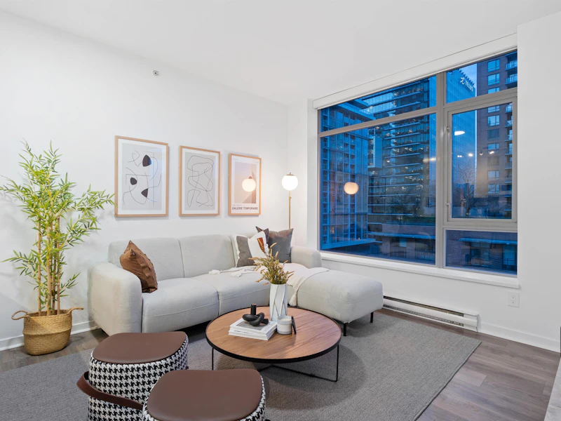 1004 - 480 Robson Street, Vancouver BC V6B 1S1