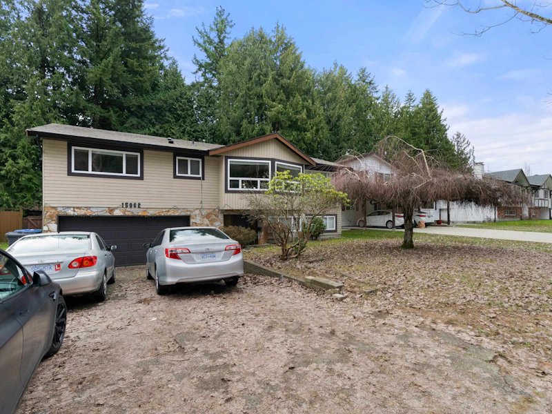 15062 92a Avenue, Surrey BC V3R 7A6