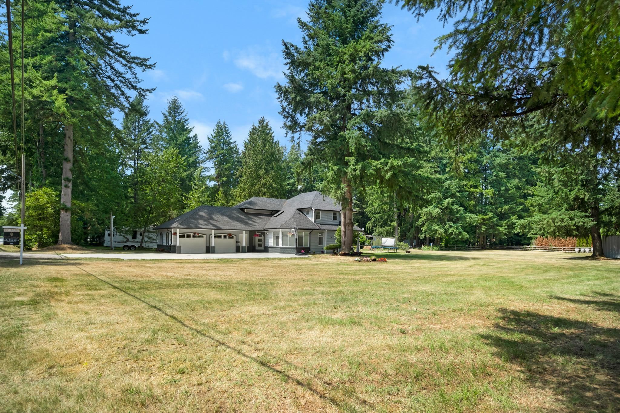21083 42 Avenue, Langley, BC, V3A 5A2