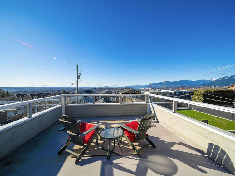 21 Glynde Avenue, Burnaby, BC, V5B 3J3 - 4