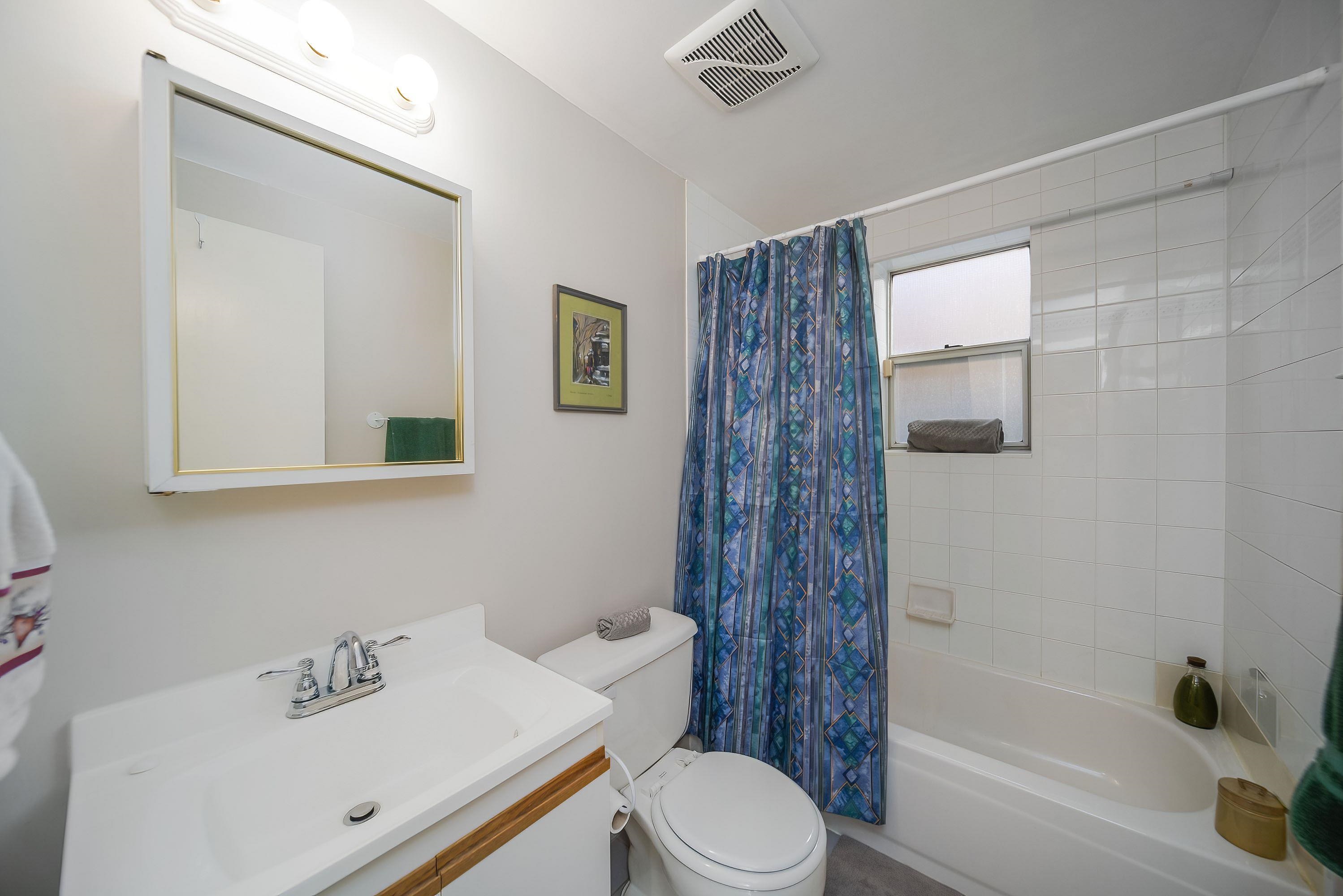 21 Glynde Avenue, Burnaby, BC, V5B 3J3 - 12