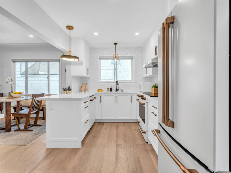 3514 W 14th Avenue, Vancouver BC V6R 2W4