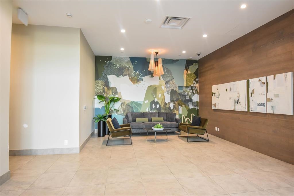 609-3451 Sawmill Crescent, Vancouver, BC, V5S 0H3 - 3
