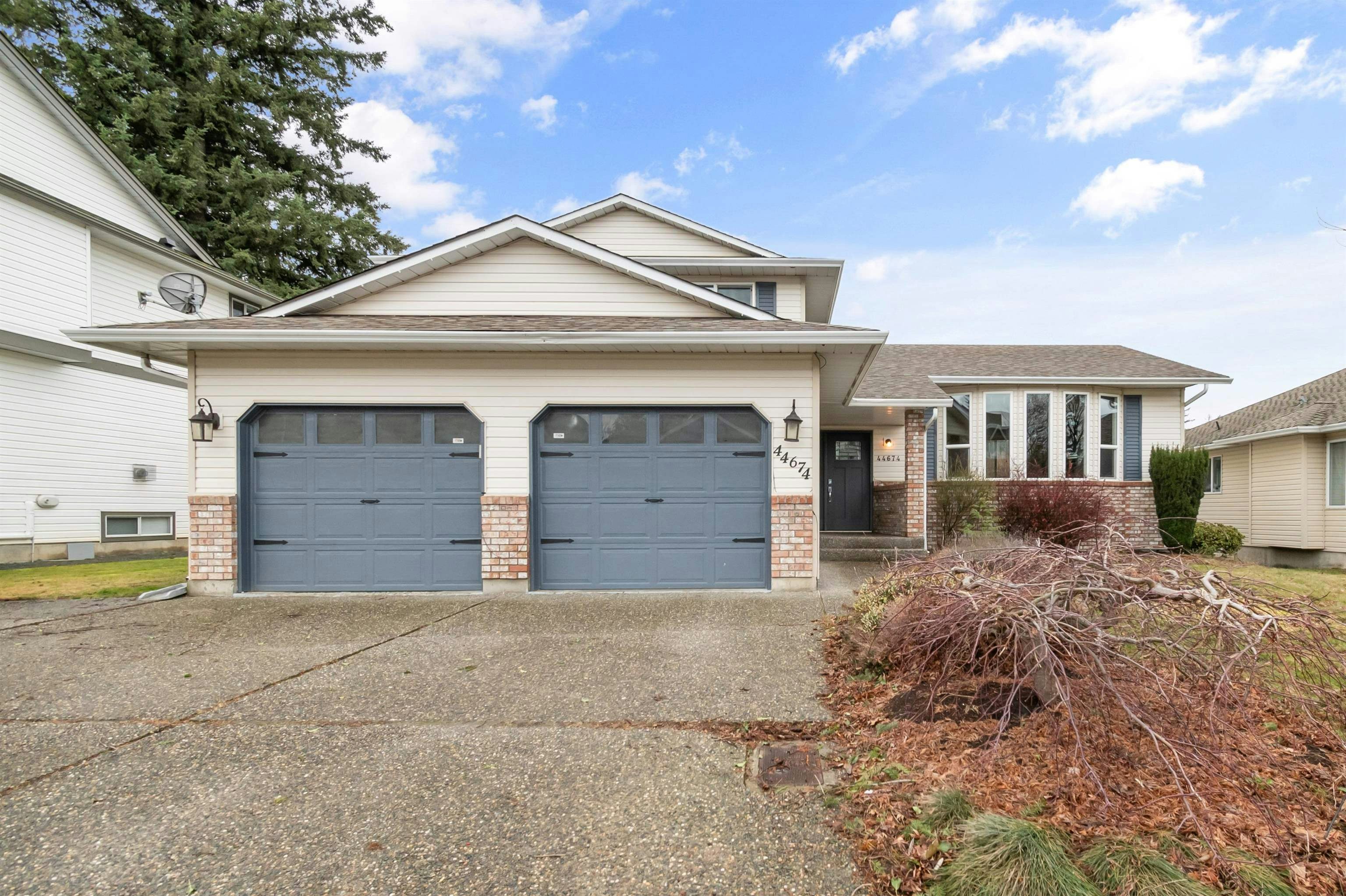 44674 Cumberland Avenue, Chilliwack, BC, V2R 3B6
