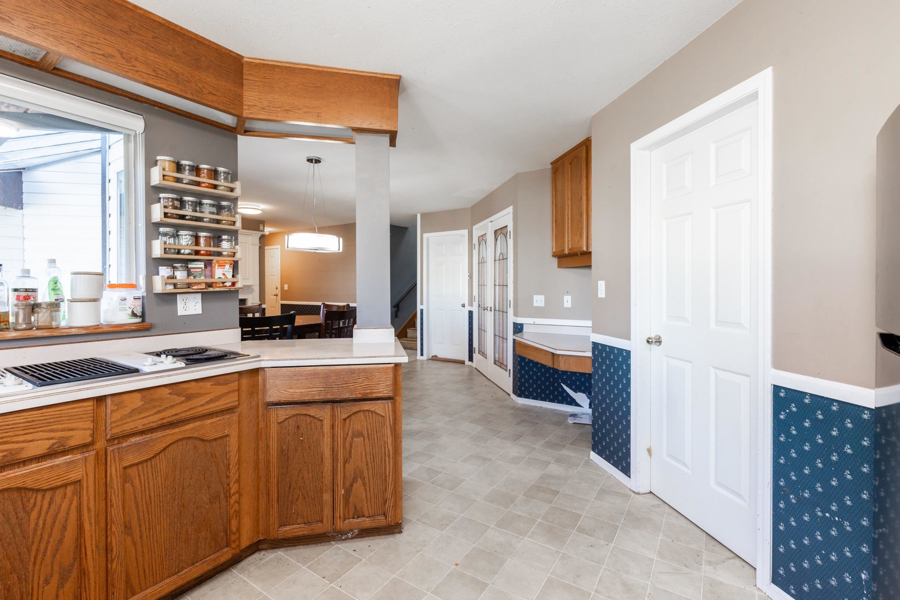 11681-11681 99 A Avenue, Surrey, BC, V3V 7K5 - 7