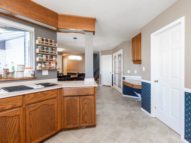 11681-11681 99 A Avenue, Surrey, BC, V3V 7K5 - 7