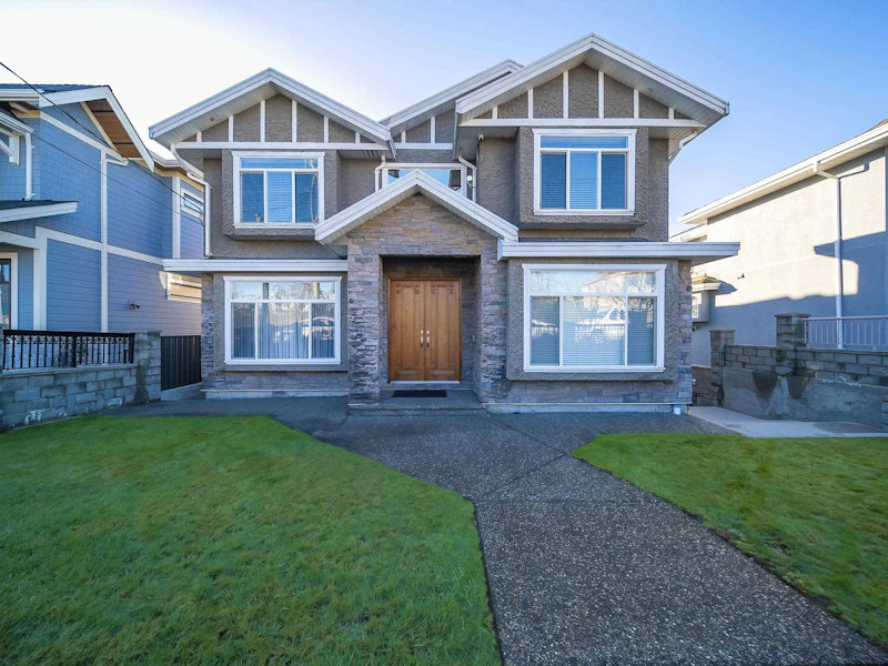 5722 Portland Street, Burnaby BC V5J 2R6