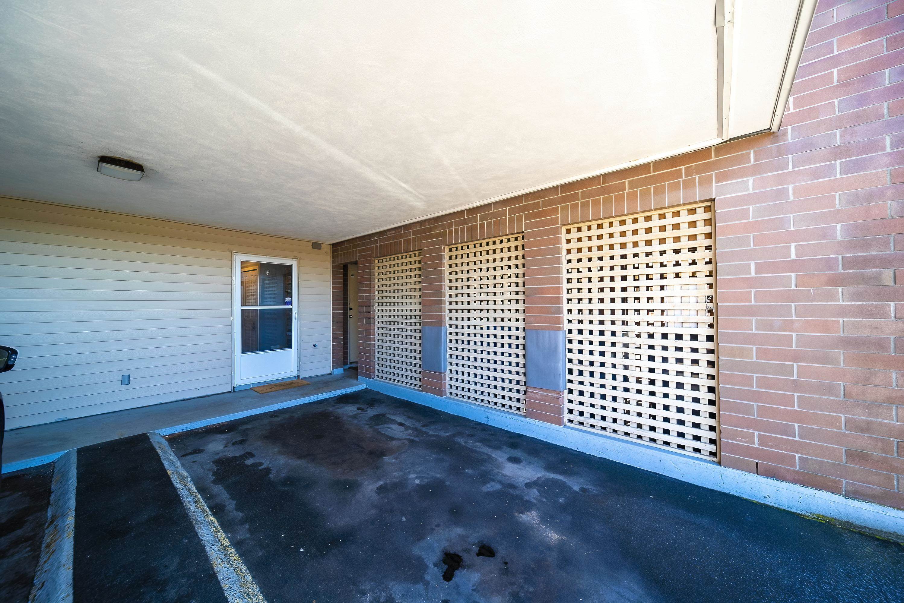 96-10200 4th Avenue, Richmond, BC, V7E 1V3 - 4