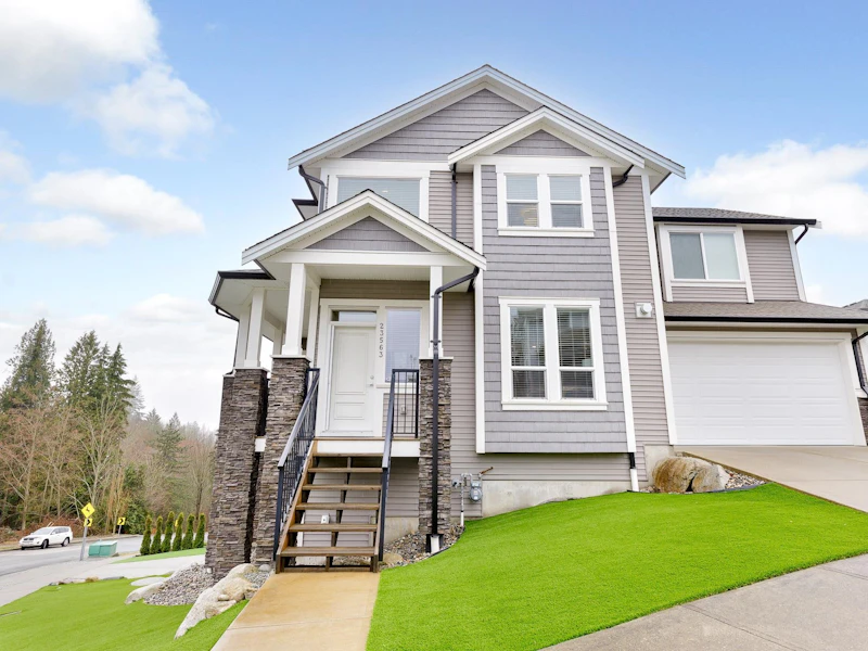 23563 Larch Avenue, Maple Ridge BC V4R 0E4